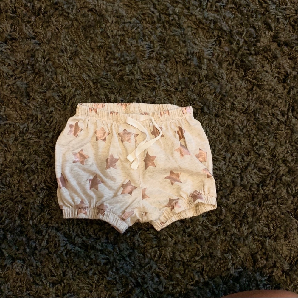 Star print cotton baby bloomers in metallic pink